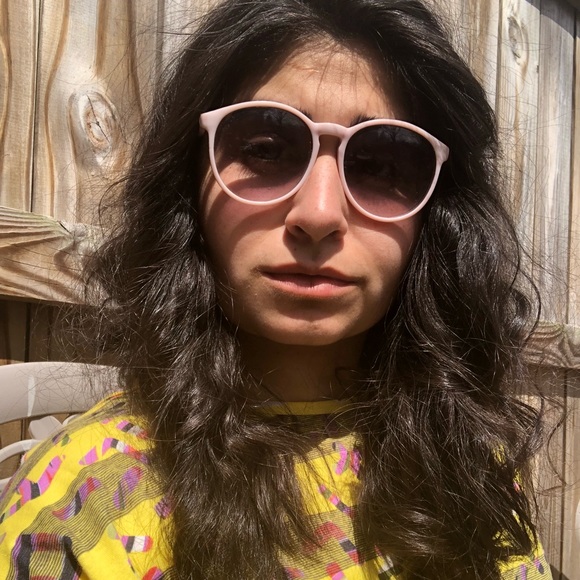 Meet your Posher, Deanna - Picture 1 of 1